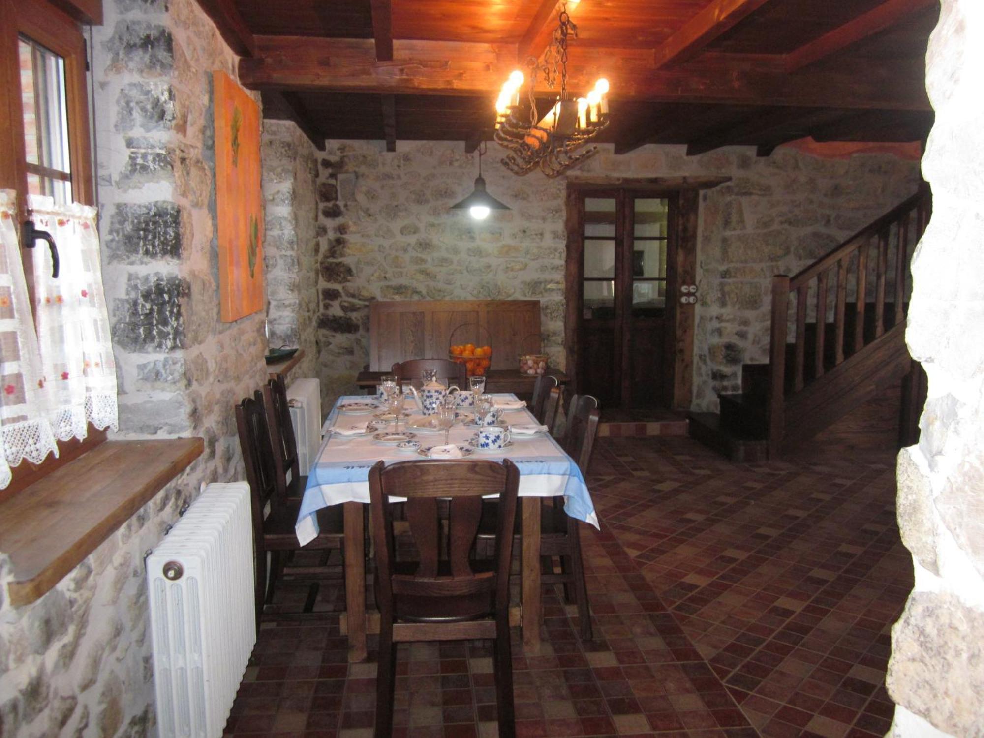 Gasthaus El Conventu Del Asturcon Lago  Exterior foto